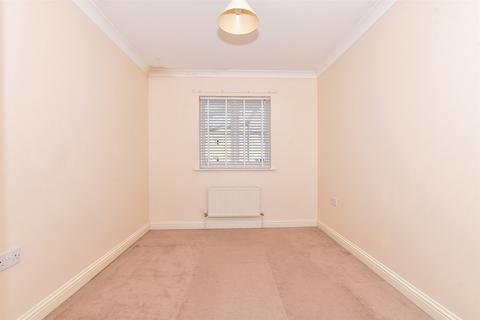 3 Green Close, Whitfield, Dover, CT16 2FD