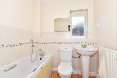 3 Green Close, Whitfield, Dover, CT16 2FD
