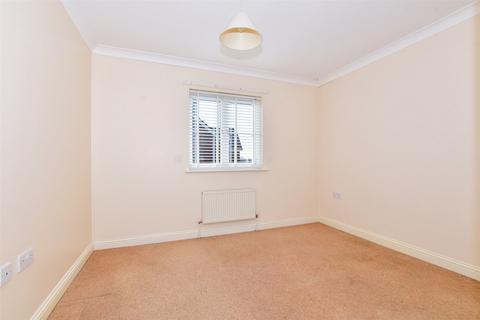 3 Green Close, Whitfield, Dover, CT16 2FD