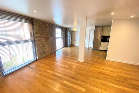 2 bedroom apartment to rent - Trewsbury Road, Sydenham, London, SE26