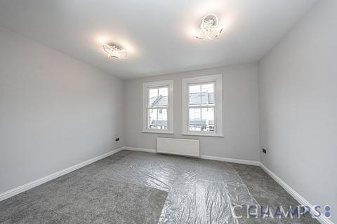 4 bedroom semi-detached house to rent - Mascotte Road, London, SW15