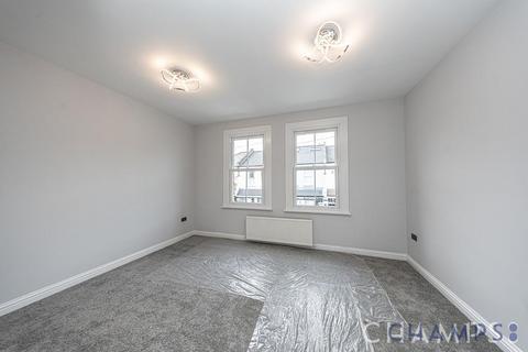 4 bedroom semi-detached house to rent, Mascotte Road, London, SW15