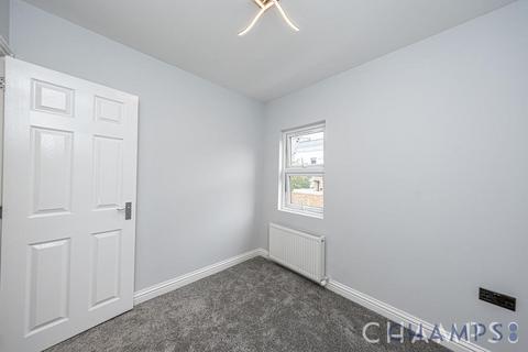 4 bedroom semi-detached house to rent, Mascotte Road, London, SW15