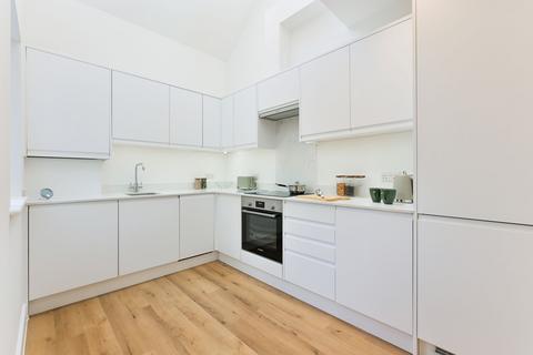 2 bedroom end of terrace house for sale, Goschen Mews, South Croydon