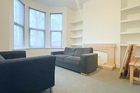 4 bedroom terraced house to rent - Chatsworth Road, London E5