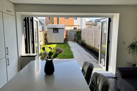 25 Chadwick Place, Ambrosden, Bicester, OX25 2BG