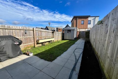 25 Chadwick Place, Ambrosden, Bicester, OX25 2BG