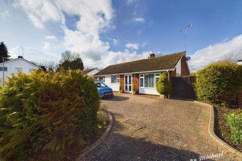 3 bedroom detached bungalow for sale, Coombe Close, Stoke Mandeville, Aylesbury, Buckinghamshire