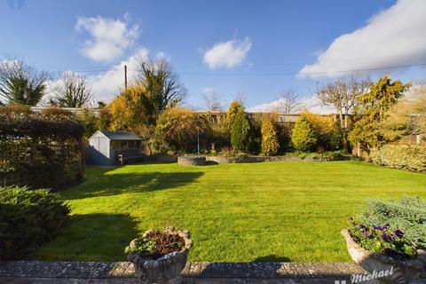 3 bedroom detached bungalow for sale, Coombe Close, Stoke Mandeville, Aylesbury, Buckinghamshire