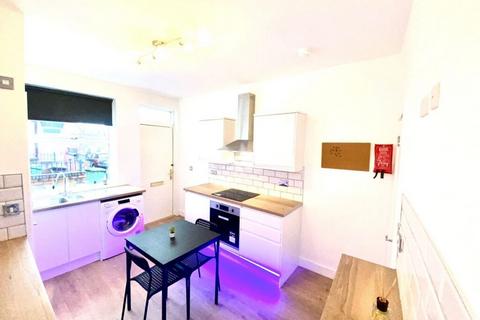 undefined, Carberry Terrace, Leeds, LS6 1QH