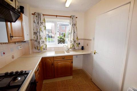 3 bedroom semi-detached house to rent, Edwards Drive, Castlefields, Castlefields, Stafford, ST16