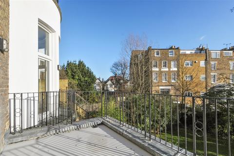 4 bedroom apartment to rent, Belsize Grove, London, NW3