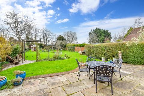 Moldavia, 9 Whitstable Road, Blean, Canterbury, CT2 9EA