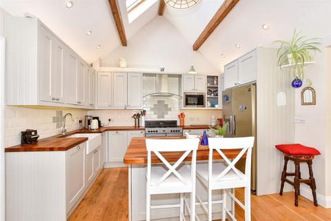 Moldavia, 9 Whitstable Road, Blean, Canterbury, CT2 9EA