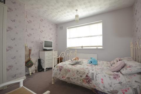 17 Oakdene Road, Hemel Hempstead, HP3 9TS
