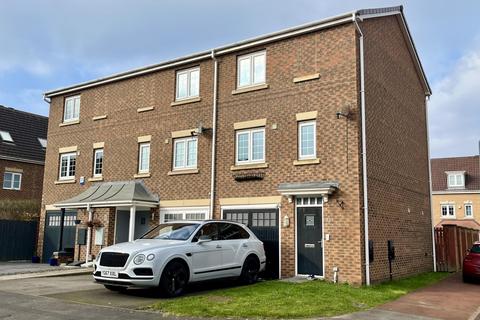 3 bedroom end of terrace house for sale, Hillmorton Road, Ingleby Barwick