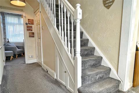 4 bedroom semi-detached house for sale, St. Georges Square, Chadderton, Oldham, Greater Manchester, OL9