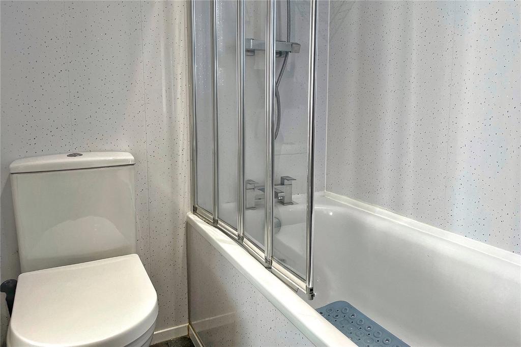 En-Suite To Bed 4