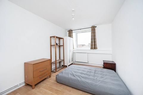 1 bedroom flat to rent - Pitcairn House, Victoria Park, London, E9