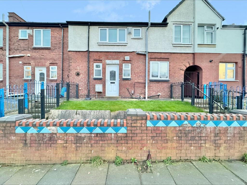 Fryston Road, Castleford 3 bed terraced house for sale £130,000