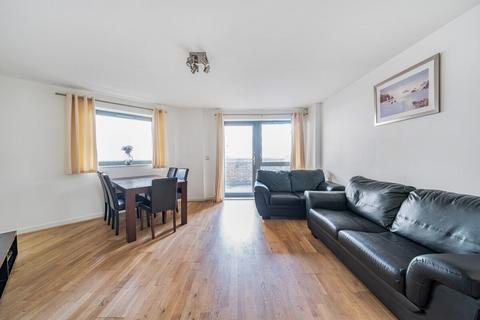 3 bedroom flat for sale, 3 Glengarnock Avenue London E14