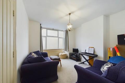 1 bedroom flat for sale, Ascott Road, Aylesbury HP20