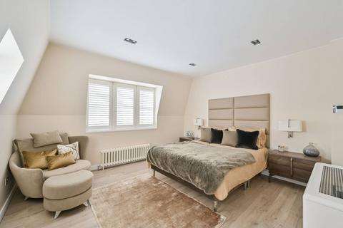3 bedroom terraced house to rent, Montpelier Place, Knightsbridge, London, SW7