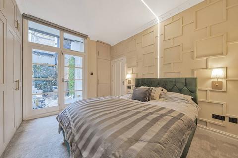 1 bedroom flat to rent, Cornwall Gardens, South Kensington, London, SW7