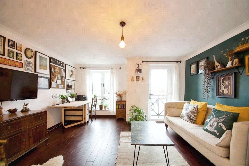 Thorneycroft Drive, Enfield, EN3 4 bed end of terrace house for sale