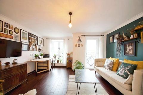 29 Thorneycroft Drive, Enfield, EN3 6UZ