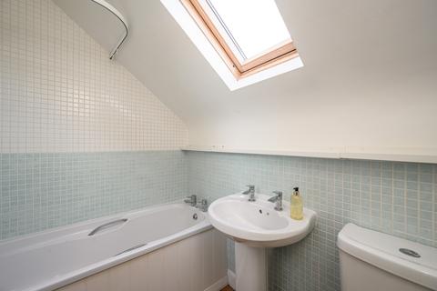 35 Corbiehill Crescent, Edinburgh, EH4 5BE
