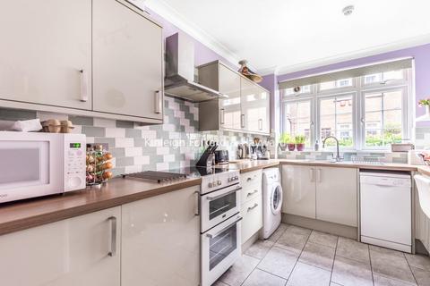 2 bedroom flat for sale, Conway Road, Southgate