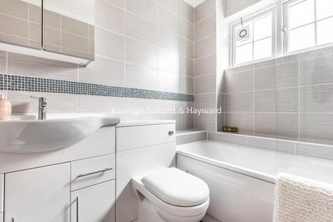 2 bedroom flat for sale, Conway Road, Southgate