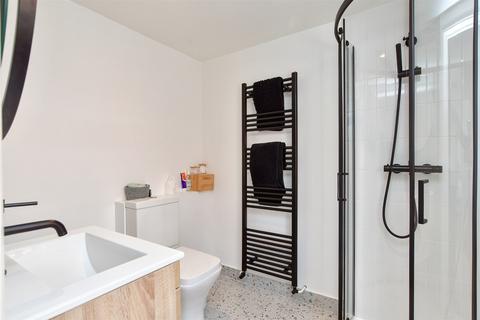 76 Overhill, Southwick, Brighton, BN42 4WJ