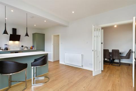 76 Overhill, Southwick, Brighton, BN42 4WJ