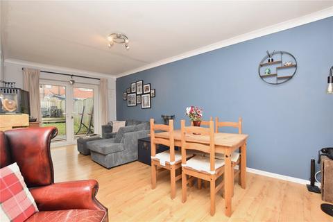 228 Wide Lane, Morley, Leeds, LS27 8SZ