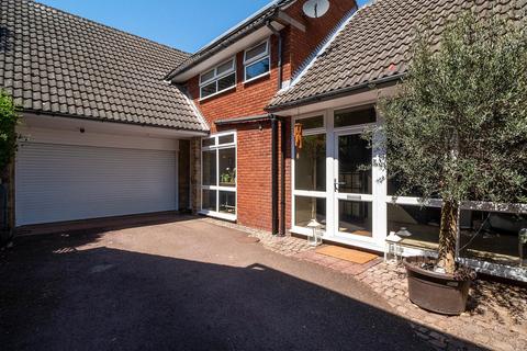 5 bedroom detached house for sale, Ryknield Road, Derbyshire, Kilburn DE56 0PF