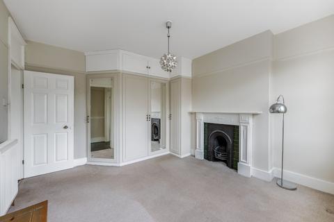 2 bedroom apartment for sale, Queen's Club Gardens, London, Greater London, W14