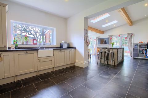 4 bedroom semi-detached house for sale, Oxbridge Lane, Oxbridge