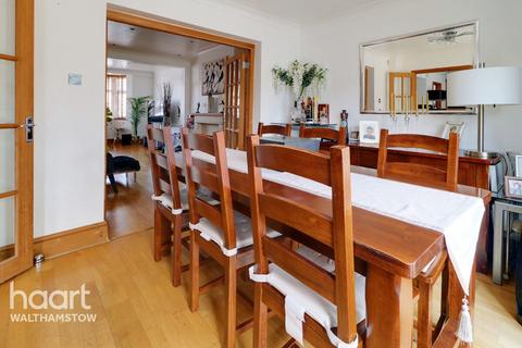 219 Boundary Road, London, E17 8NG