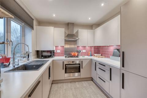 Flat 5, Brookside Terrace, 32 The Lane, Worcester, WR1 1AF