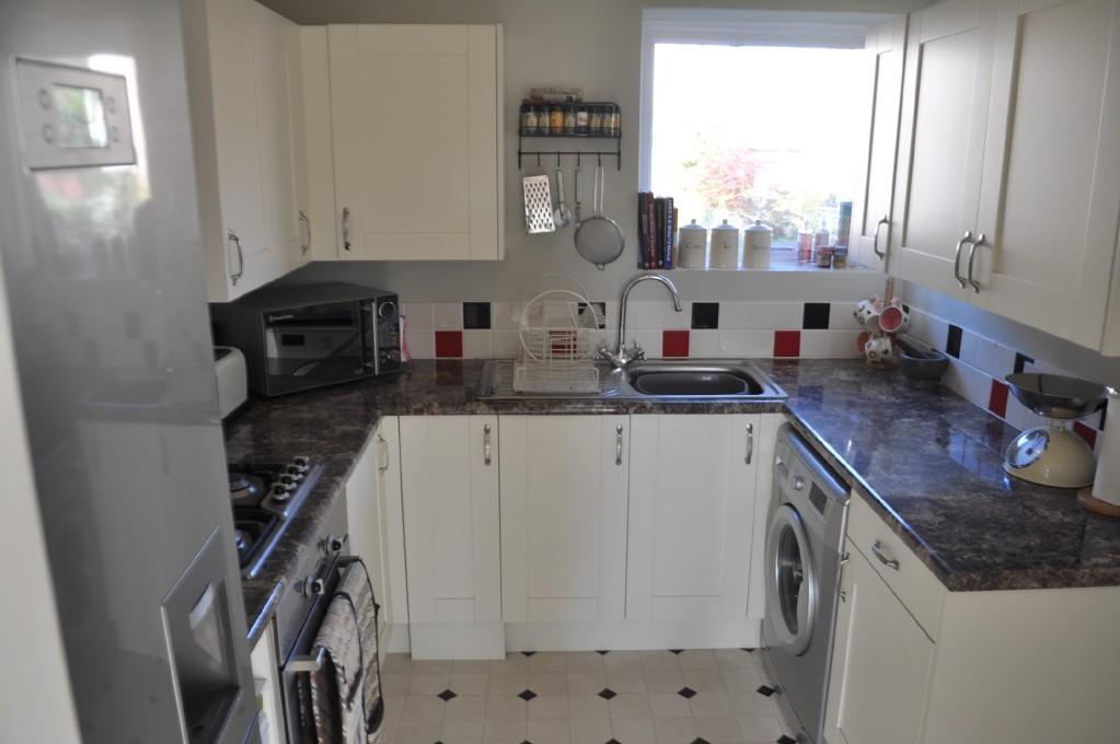 Hilton Road, Martlesham Heath IP5 2 bed detached house to rent £950