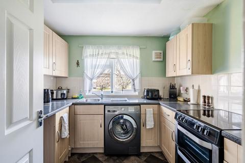 2 bedroom flat for sale, Spexhall Way, Lowestoft