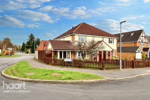 1 bedroom semi-detached house for sale, Maple Leaf Close, Abbots Langley