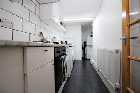 1 bedroom flat to rent, Glyn Road, Homerton E5