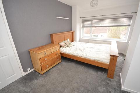 3 bedroom semi-detached house for sale, Woodhill Crescent, Leeds