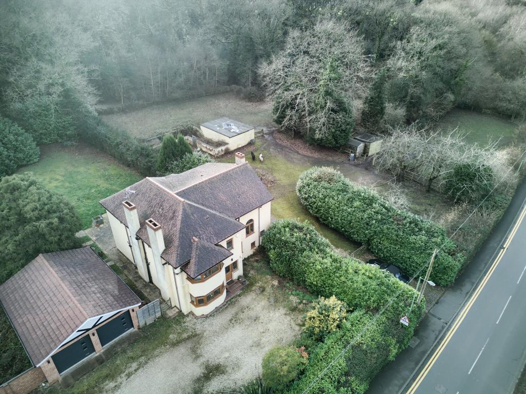 Tythe Barn Lane, Shirley, Solihull, B90 4 bed detached house for sale £950,000