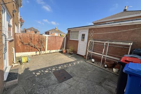 198 Blackpool Old Road, Poulton-le-fylde, FY6 7RL