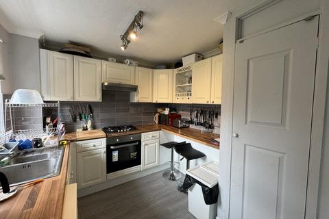 2 bedroom end of terrace house for sale, Badlesmere Road, Eastbourne, East Sussex, BN22