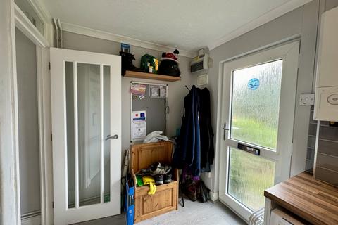 10 Badlesmere Road, Eastbourne, BN22 8TL